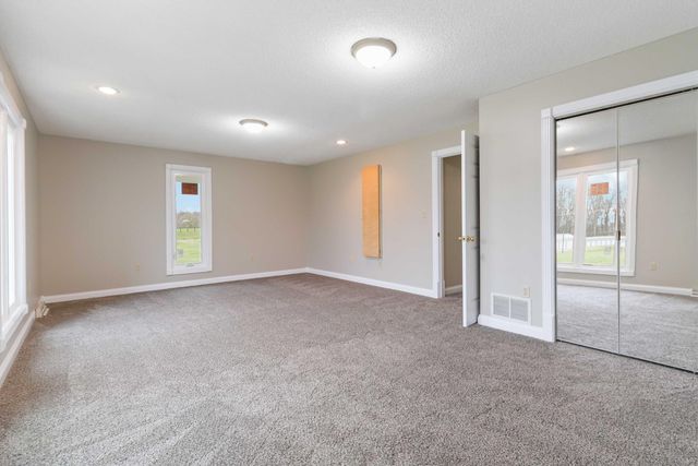 2056 W Laurel Road, London, KY 40741