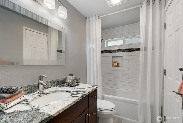 18109 56th Avenue W, Lynnwood, WA 98037