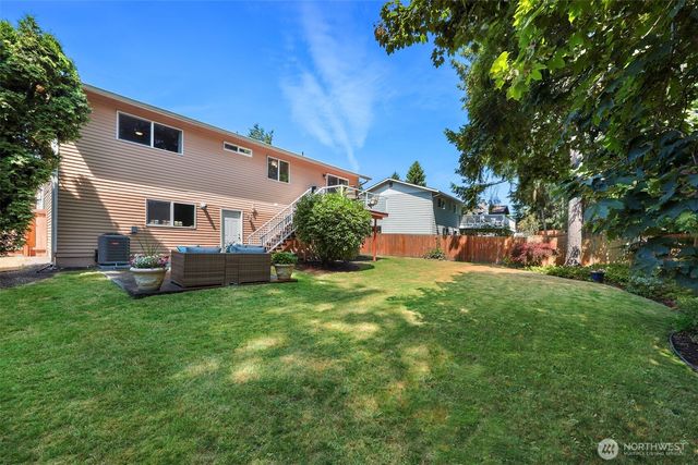 18109 56th Avenue W, Lynnwood, WA 98037