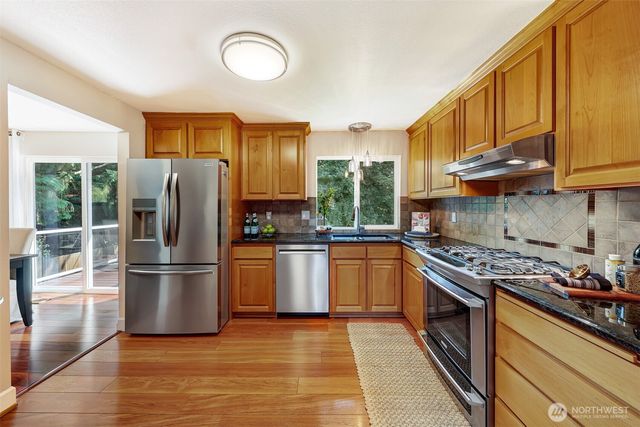 18109 56th Avenue W, Lynnwood, WA 98037