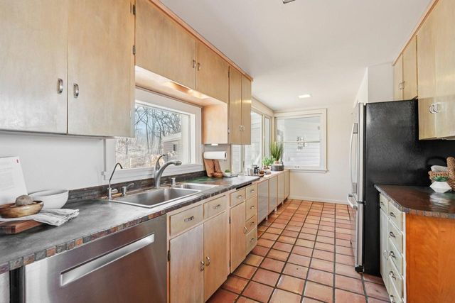 1009 Spring Valley ROAD, Burlington, WI 53105