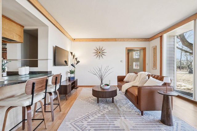 1009 Spring Valley ROAD, Burlington, WI 53105