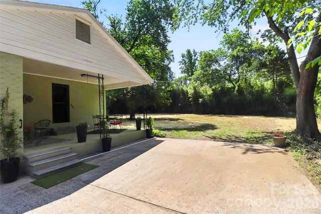 2018 Country Court, Rock Hill, SC 29732