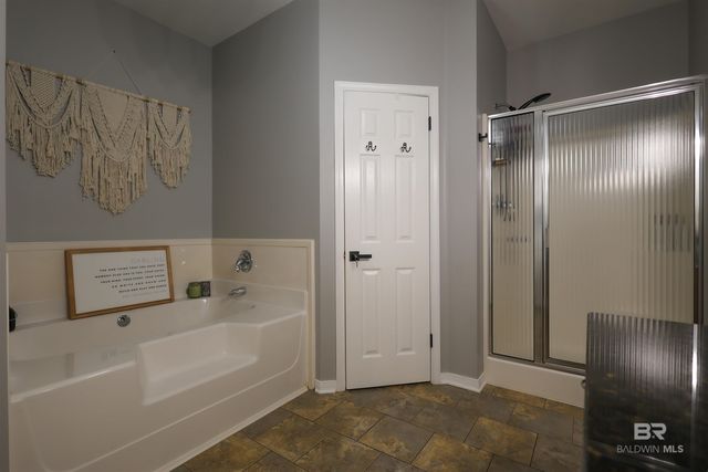 5151 Beatrice Road, Gulf Shores, AL 36542