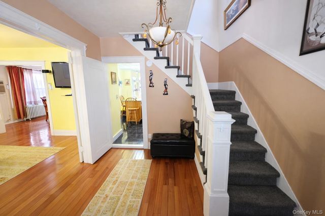 2725 Fenton Avenue, Bronx, NY 10469