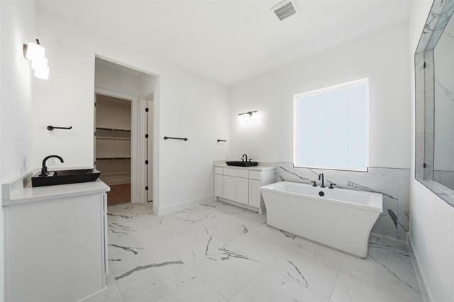 2413 Vittoria VW, Leander, TX 78641