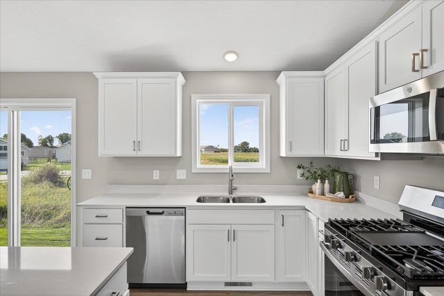1404 Woods Road NE, Isanti, MN 55040