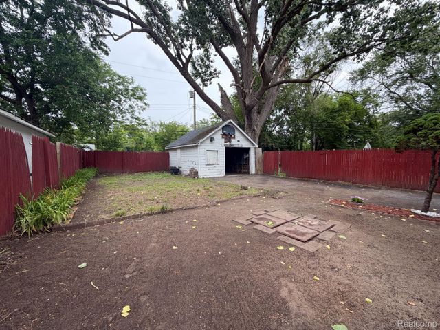 19940 Strasburg Street, Detroit, MI 48205
