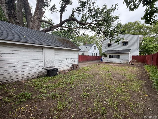 19940 Strasburg Street, Detroit, MI 48205