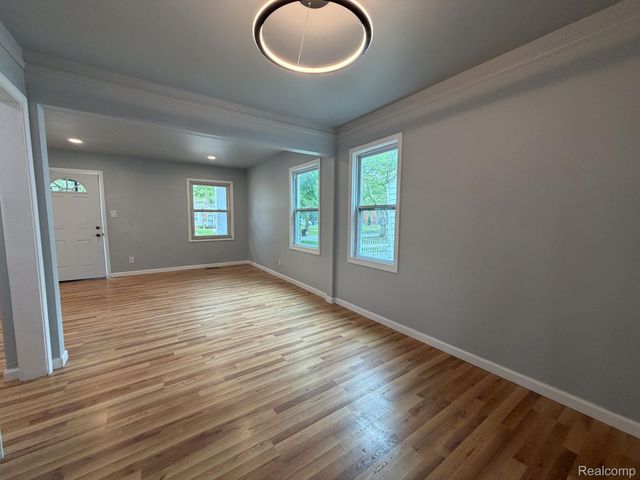 19940 Strasburg Street, Detroit, MI 48205