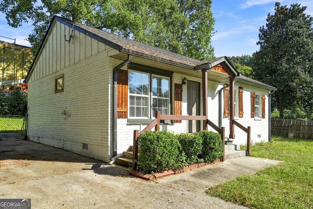 8570 Kennesaw Court, Jonesboro, GA 30238 — photo 2