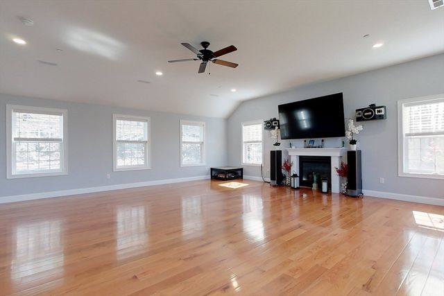 3 Chamberlain Way, Pepperell, MA 01463