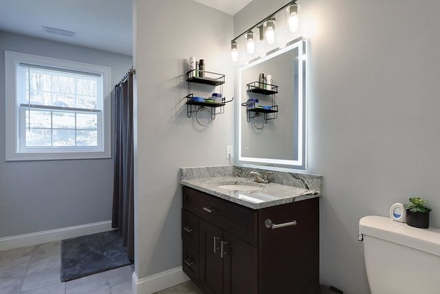 3 Chamberlain Way, Pepperell, MA 01463