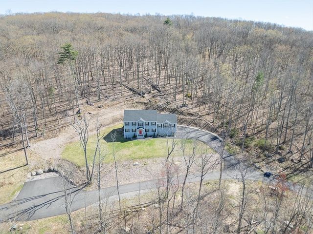 3 Chamberlain Way, Pepperell, MA 01463