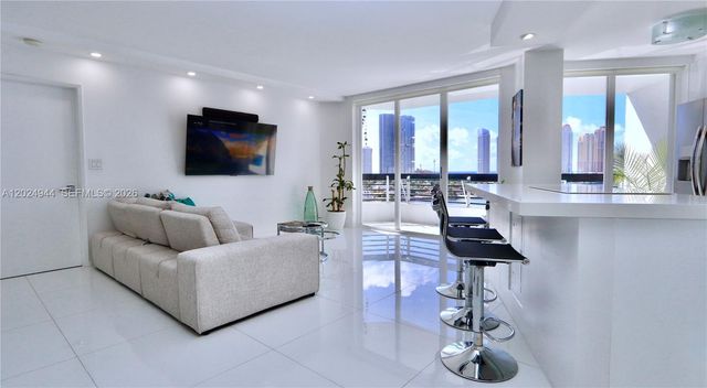 3600 Mystic Pointe Dr 1115, Aventura, FL 33180