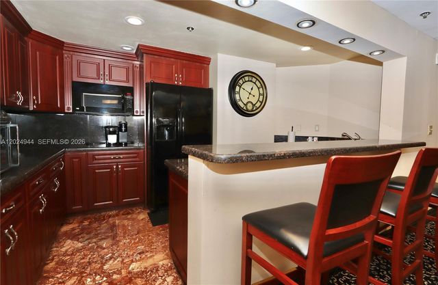 3600 Mystic Pointe Dr 1115, Aventura, FL 33180