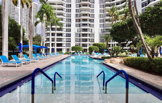 3600 Mystic Pointe Dr 1115, Aventura, FL 33180