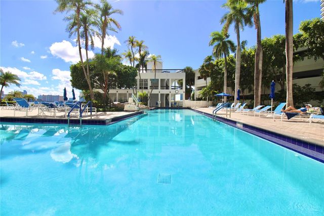 3600 Mystic Pointe Dr 1115, Aventura, FL 33180