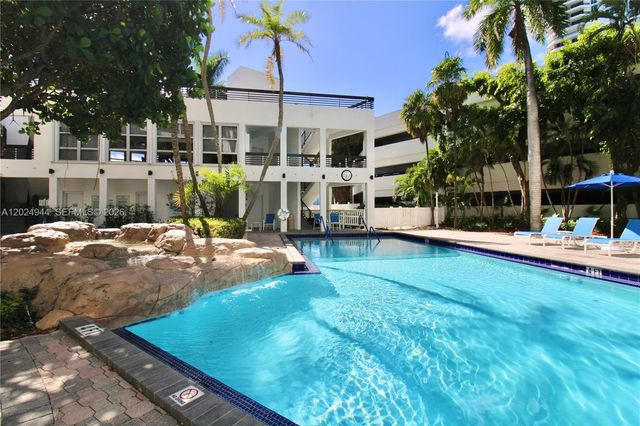 3600 Mystic Pointe Dr 1115, Aventura, FL 33180