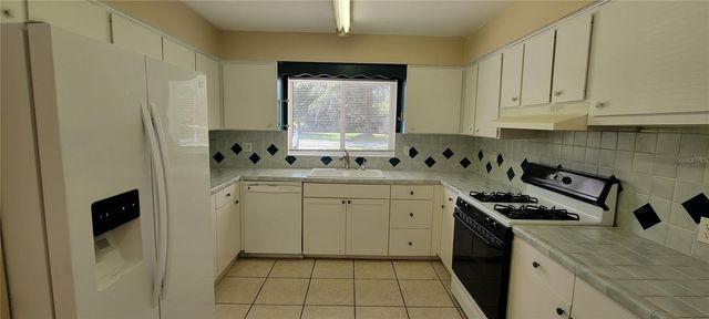 2201 NW 36TH DRIVE, Gainesville, FL 32605