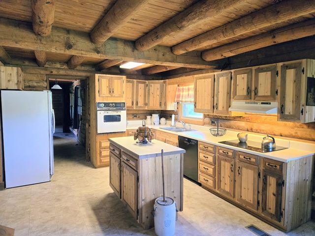 2948 Thompson Rd, Murfreesboro, TN 37128