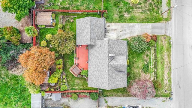 21628 105th Place SE, Kent, WA 98031