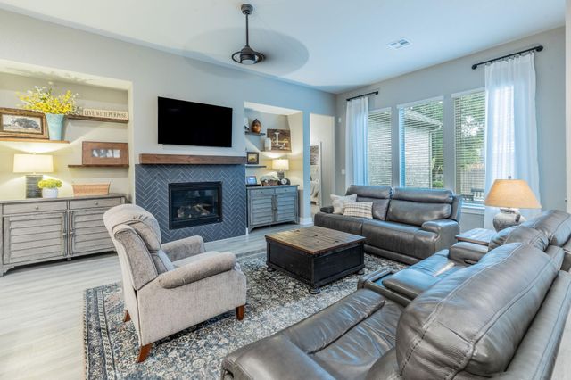 312 Teakmill TRL, San Marcos, TX 78666