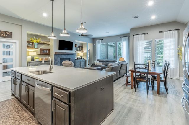 312 Teakmill TRL, San Marcos, TX 78666