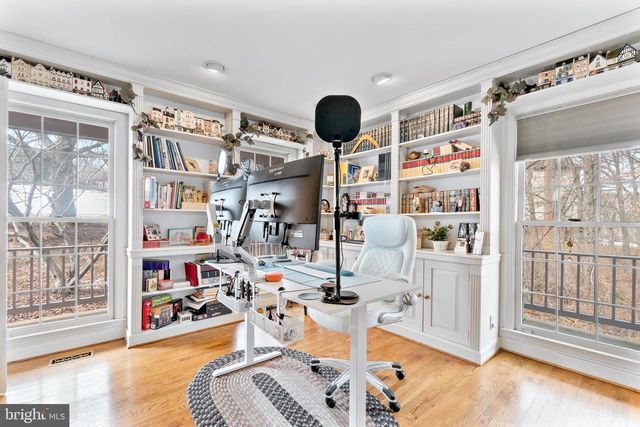 22109 CREEKVIEW DR, Gaithersburg, MD 20882