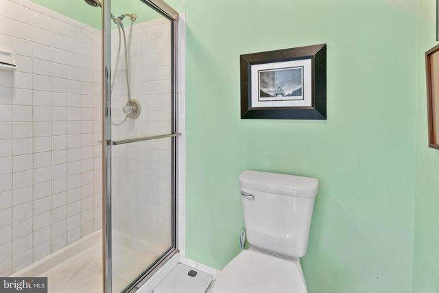 22109 CREEKVIEW DR, Gaithersburg, MD 20882