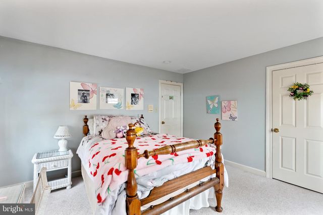 22109 CREEKVIEW DR, Gaithersburg, MD 20882