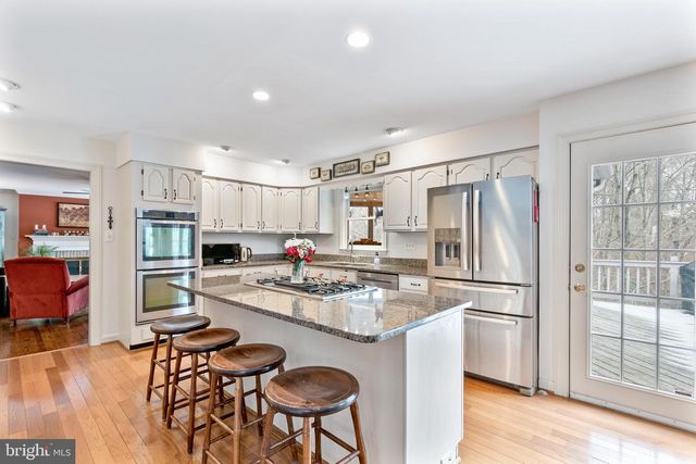 22109 CREEKVIEW DR, Gaithersburg, MD 20882