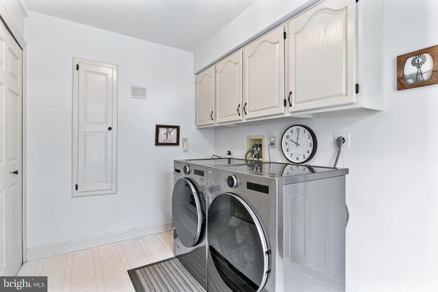 22109 CREEKVIEW DR, Gaithersburg, MD 20882