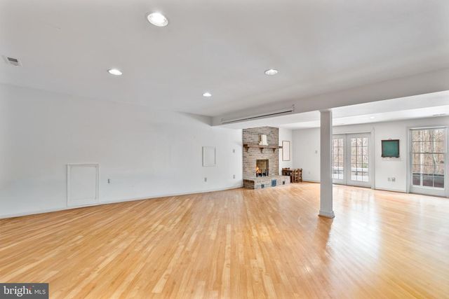 22109 CREEKVIEW DR, Gaithersburg, MD 20882