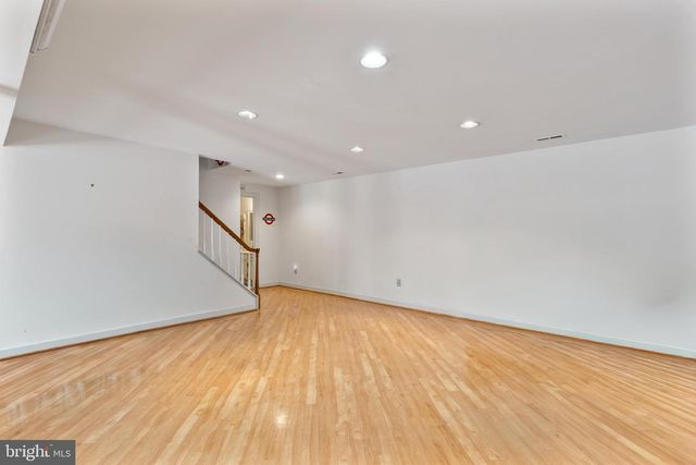 22109 CREEKVIEW DR, Gaithersburg, MD 20882