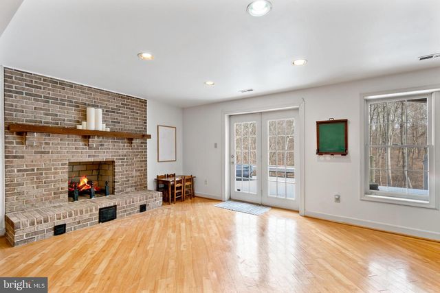 22109 CREEKVIEW DR, Gaithersburg, MD 20882