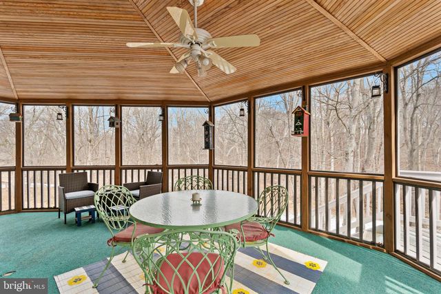 22109 CREEKVIEW DR, Gaithersburg, MD 20882