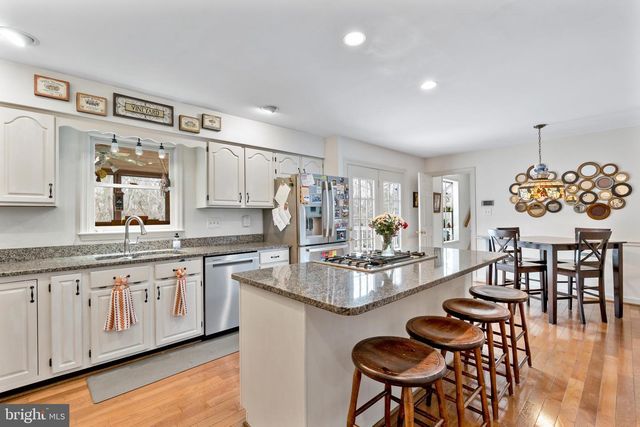 22109 CREEKVIEW DR, Gaithersburg, MD 20882