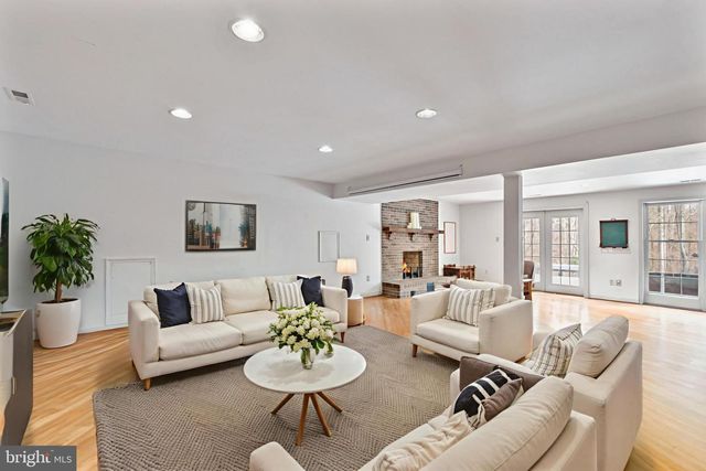 22109 CREEKVIEW DR, Gaithersburg, MD 20882