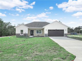 6913 Shasta Daisy Boulevard, Sebring, FL 33870