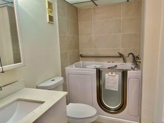 7426 Ashmont Circle 211, Tamarac, FL 33321