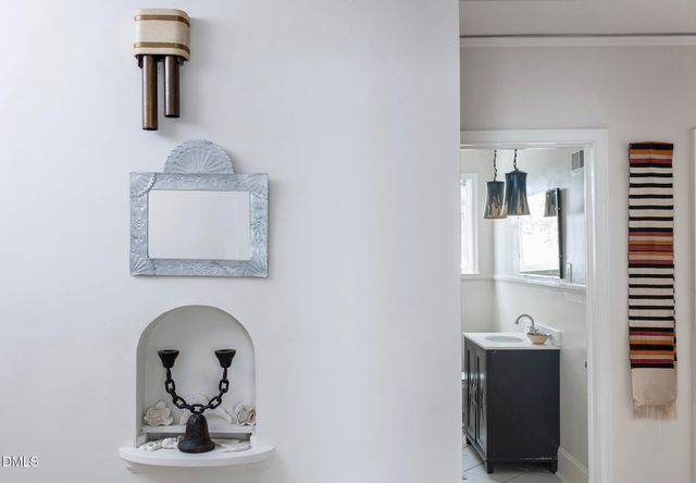 111 W Markham Avenue, Durham, NC 27701