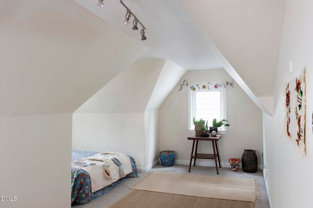 111 W Markham Avenue, Durham, NC 27701