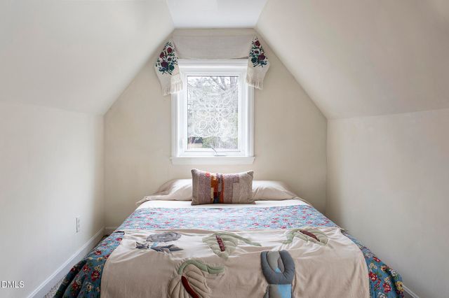 111 W Markham Avenue, Durham, NC 27701