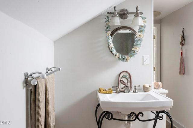 111 W Markham Avenue, Durham, NC 27701