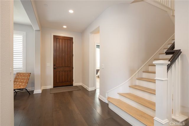 22 Preston Place, Tustin, CA 92782