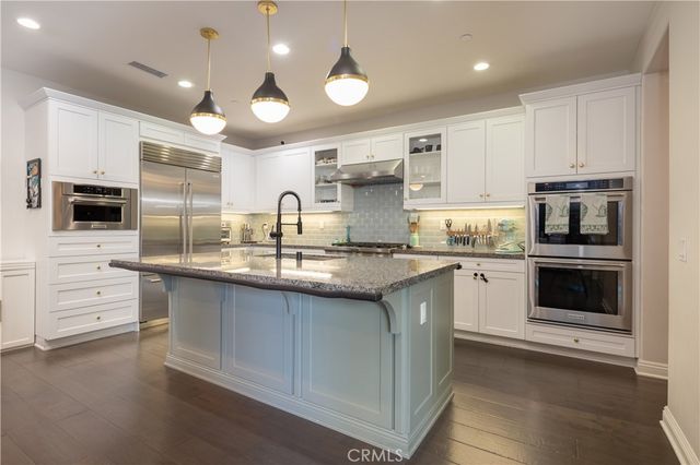 22 Preston Place, Tustin, CA 92782