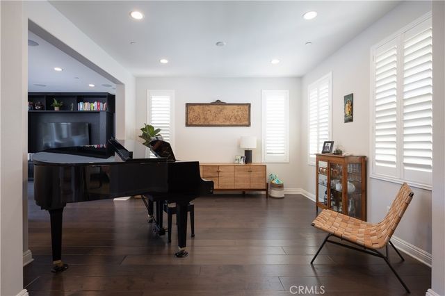 22 Preston Place, Tustin, CA 92782