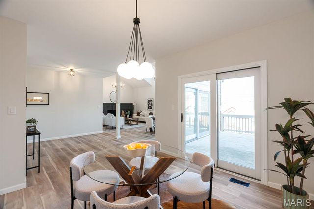 730 Willow Spring Hill Court, Chesterfield, MO 63017