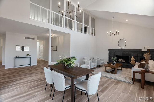 730 Willow Spring Hill Court, Chesterfield, MO 63017